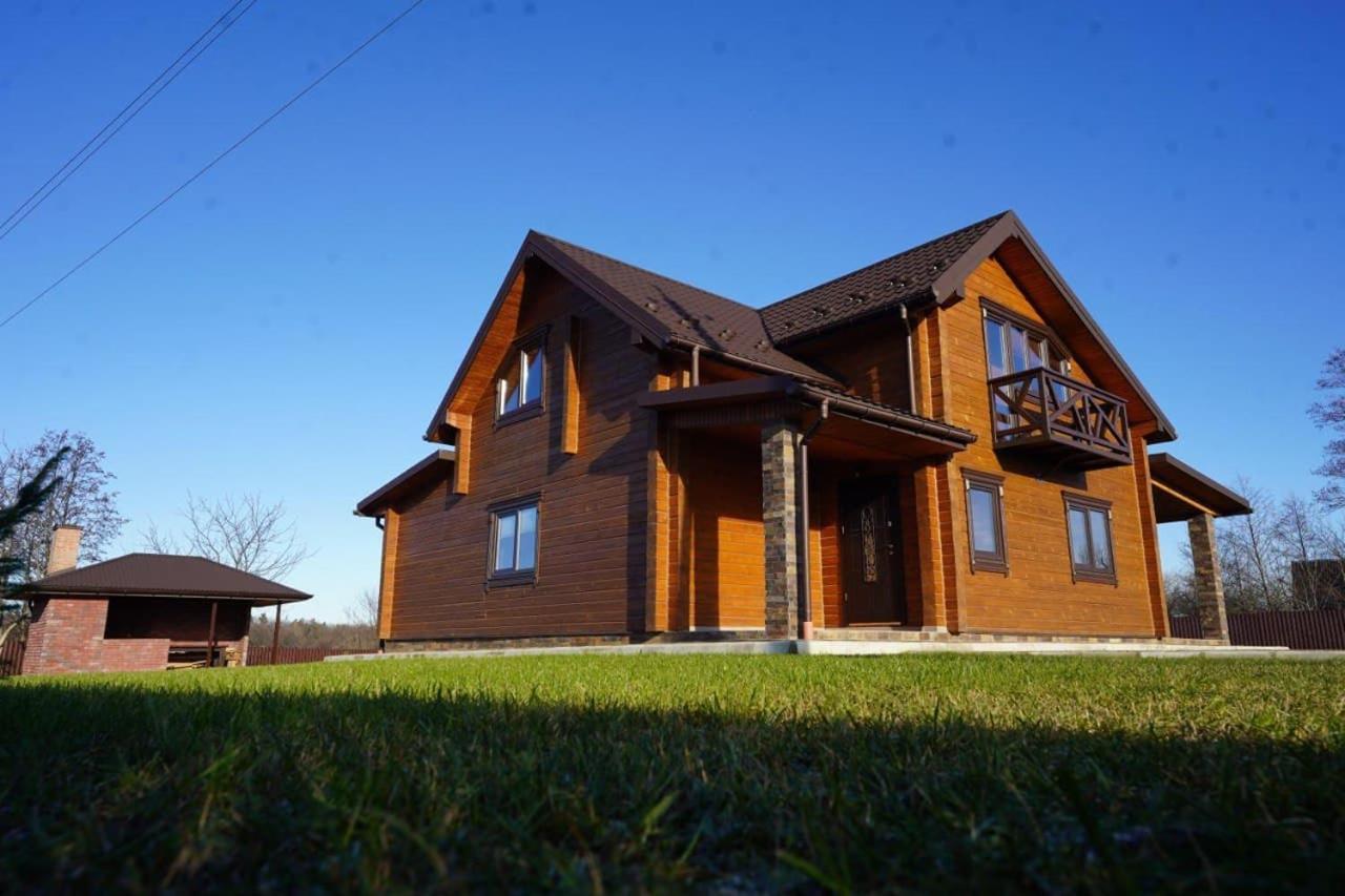 Villa Family House Truskavets Modrychi Ngoại thất bức ảnh